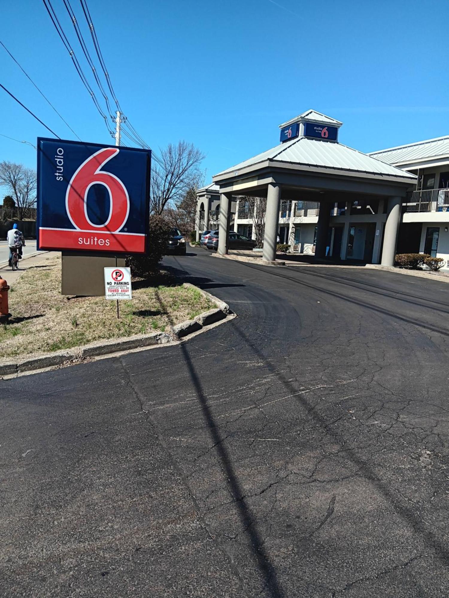 Studio 6 Suites Louisville Ky Airport/Expo Center Exterior photo